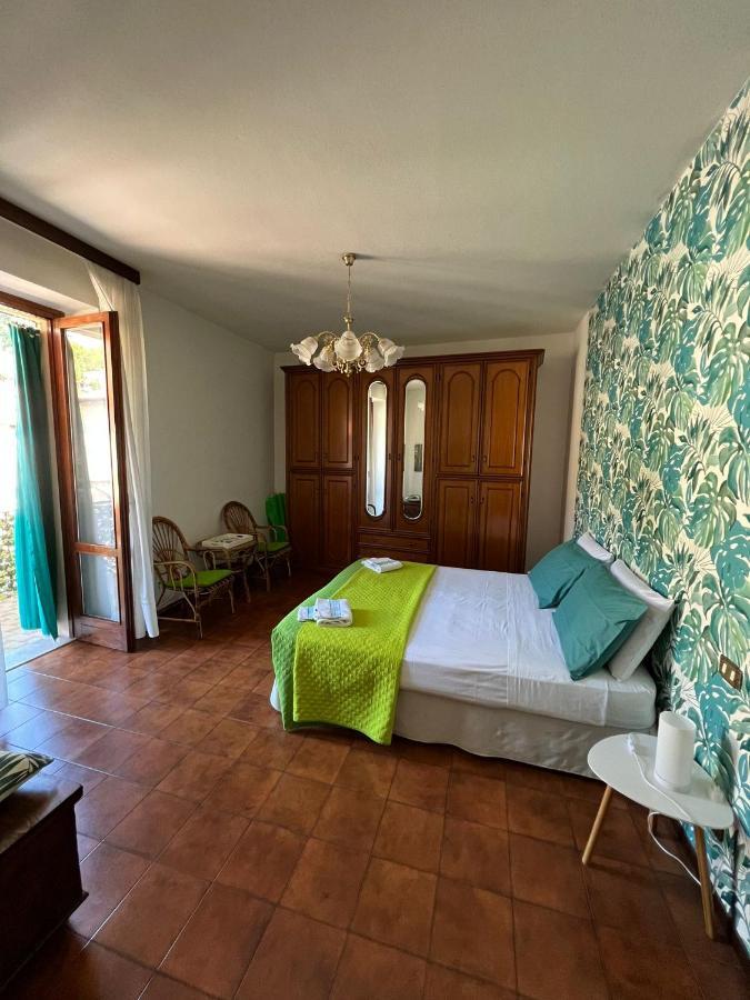 Casa Caterina 2 Storey House, With A Mountain View Toscolano-Maderno Exterior foto